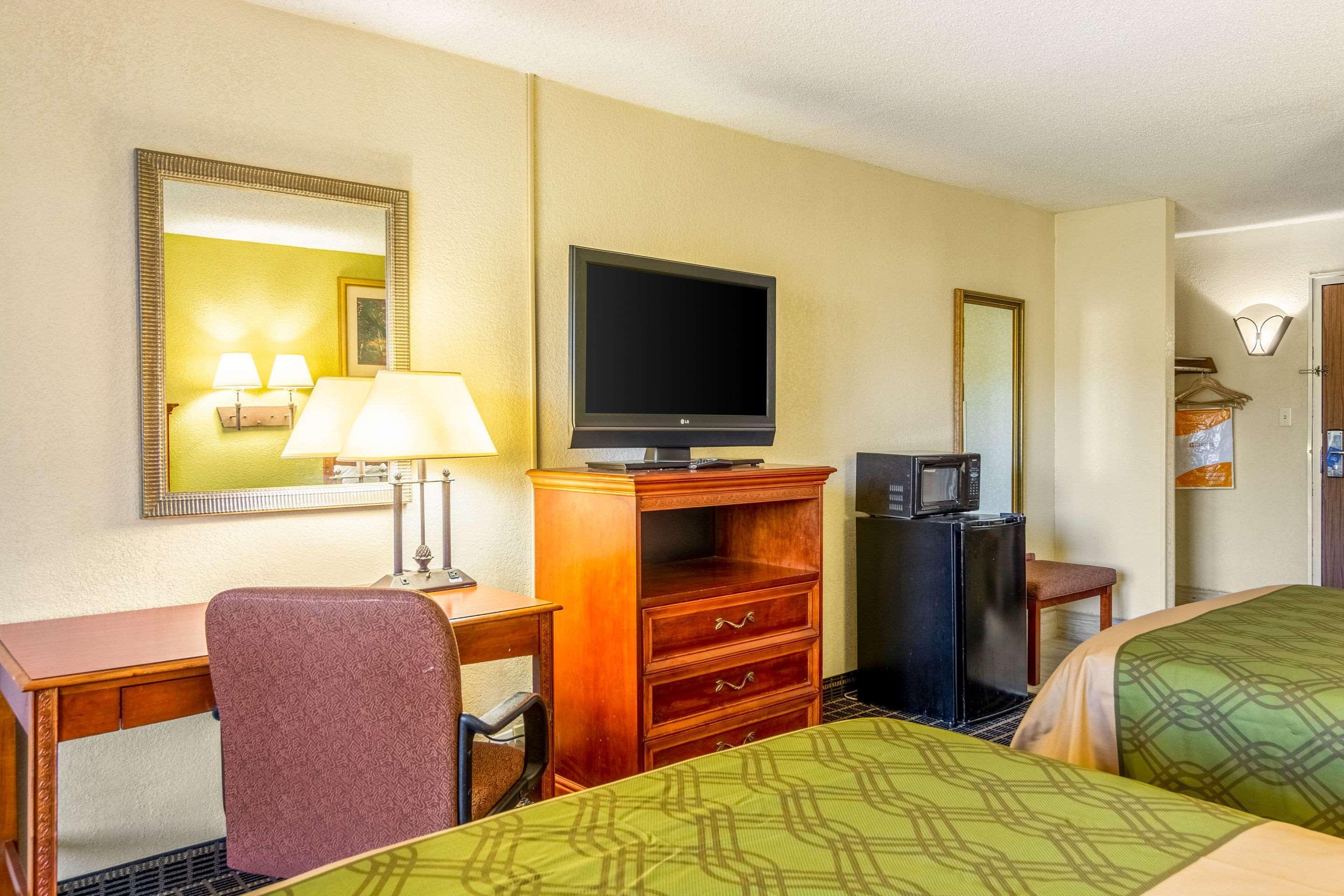 Rodeway Inn Central Richmond Zewnętrze zdjęcie